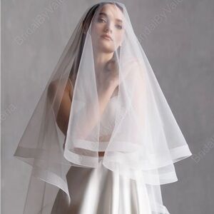 NWT LIGHT IVORY VEIL CATHEDRAL/ROYAL LENGTH